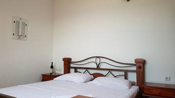 3 chambres, fer et planche Ă repasser, accĂšs Internet, draps fournis