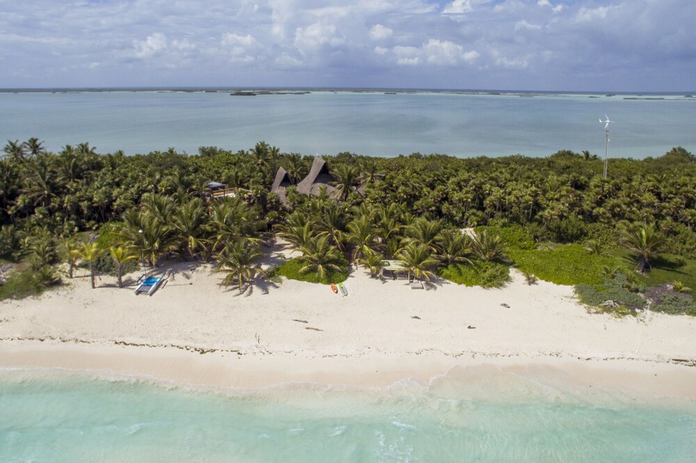 Casa Nalum - Luxury Beachfront Full Board Villa