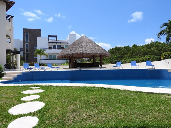 Pool - Beautiful apartment, Luna Maya Tormenta 3 (Playa del Carmen)