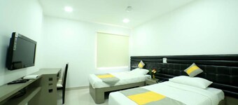 Lariviera falcon nest in Madhapur 