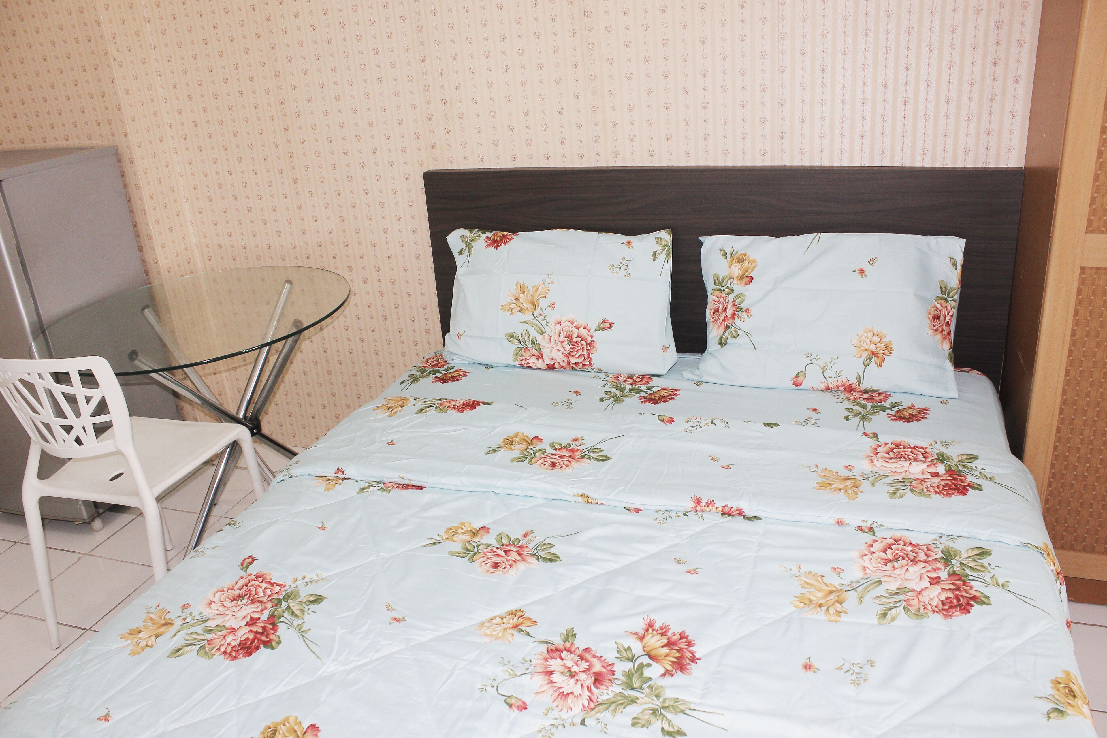 ENJOY JAKARTA TRIP (non smoking/ wifi)