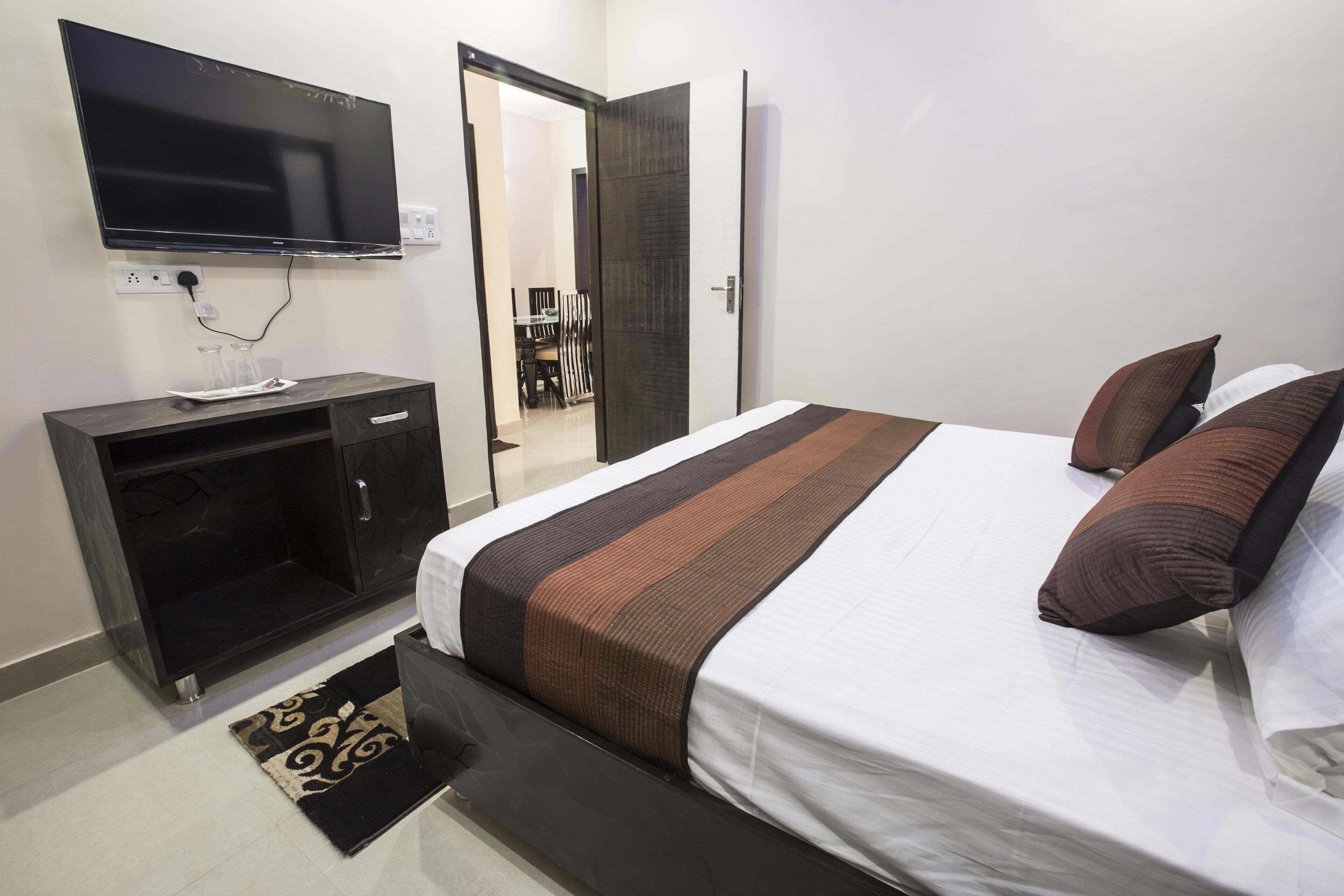 Fully furnished Luxurious & Stunning independent property for vacations