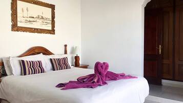 4 bedrooms, iron/ironing board, travel cot, free WiFi