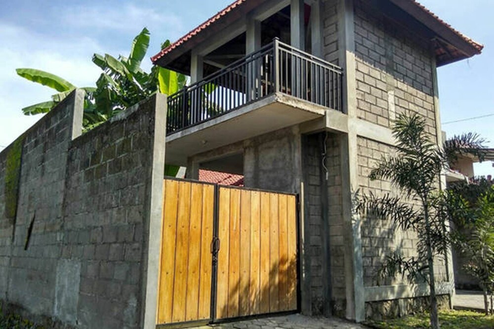 D'Selonjor Homestay (Clean, Safe, Comfortable & Friendly)