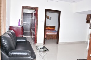 1 bedroom, iron/ironing board, Internet, bed sheets - One Bedroom Apartments (Hyderabad)
