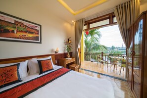 3 bedrooms, iron/ironing board, WiFi