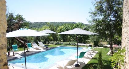 LAURIERS-MAGNIFICENT COTTAGE IN VALLON PONT D'ARC - cleaning and linens included