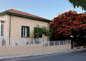 Avgi's Home external view