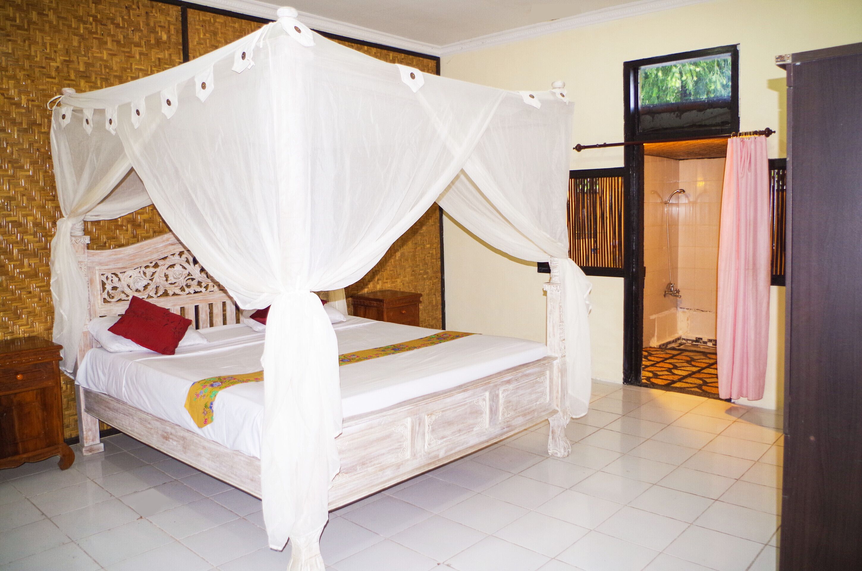 2 BED ROOM PRIVATE POOL