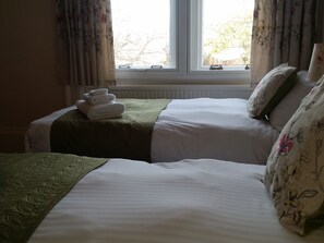 3 Schlafzimmer, Bügeleisen/Bügelbrett, Internetzugang, Bettwäsche