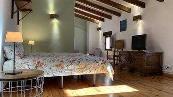 3 chambres, lit parapluie, Wi-Fi gratuit, draps fournis