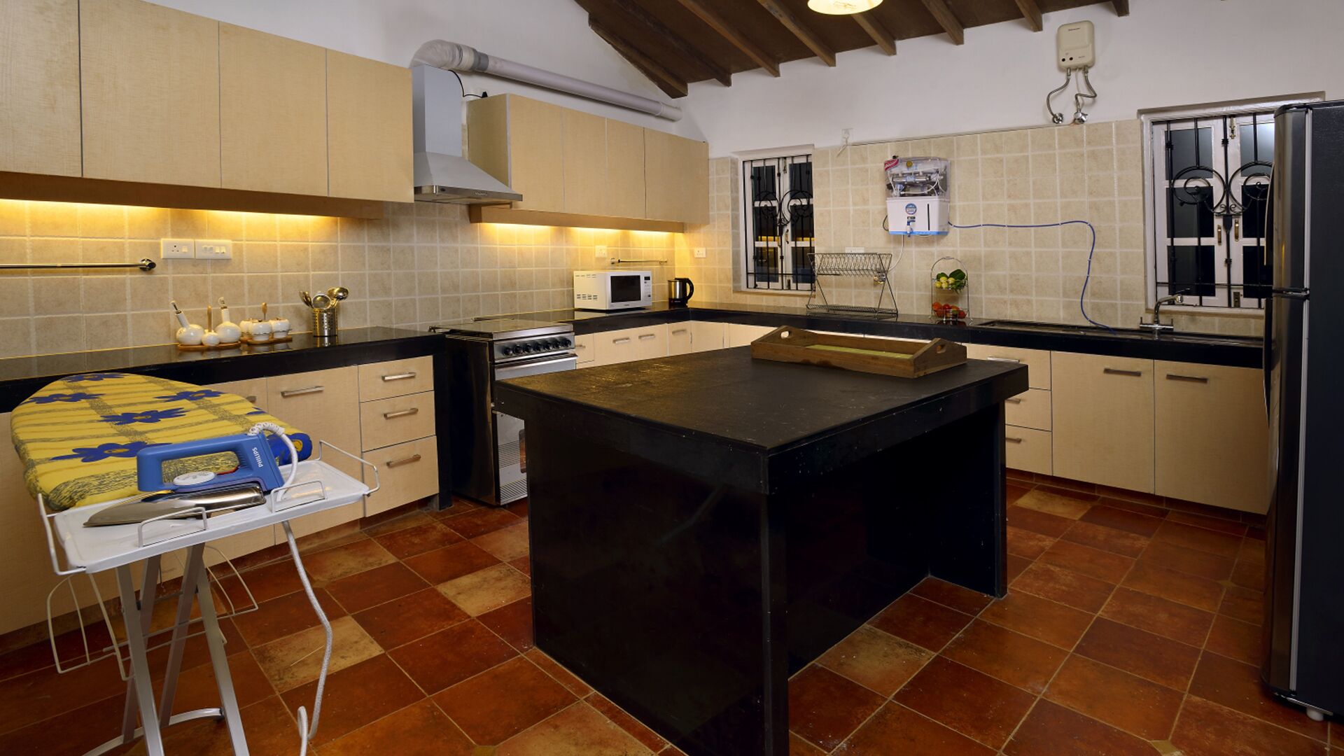 Stunning Portugese Villa with pool in North Goa