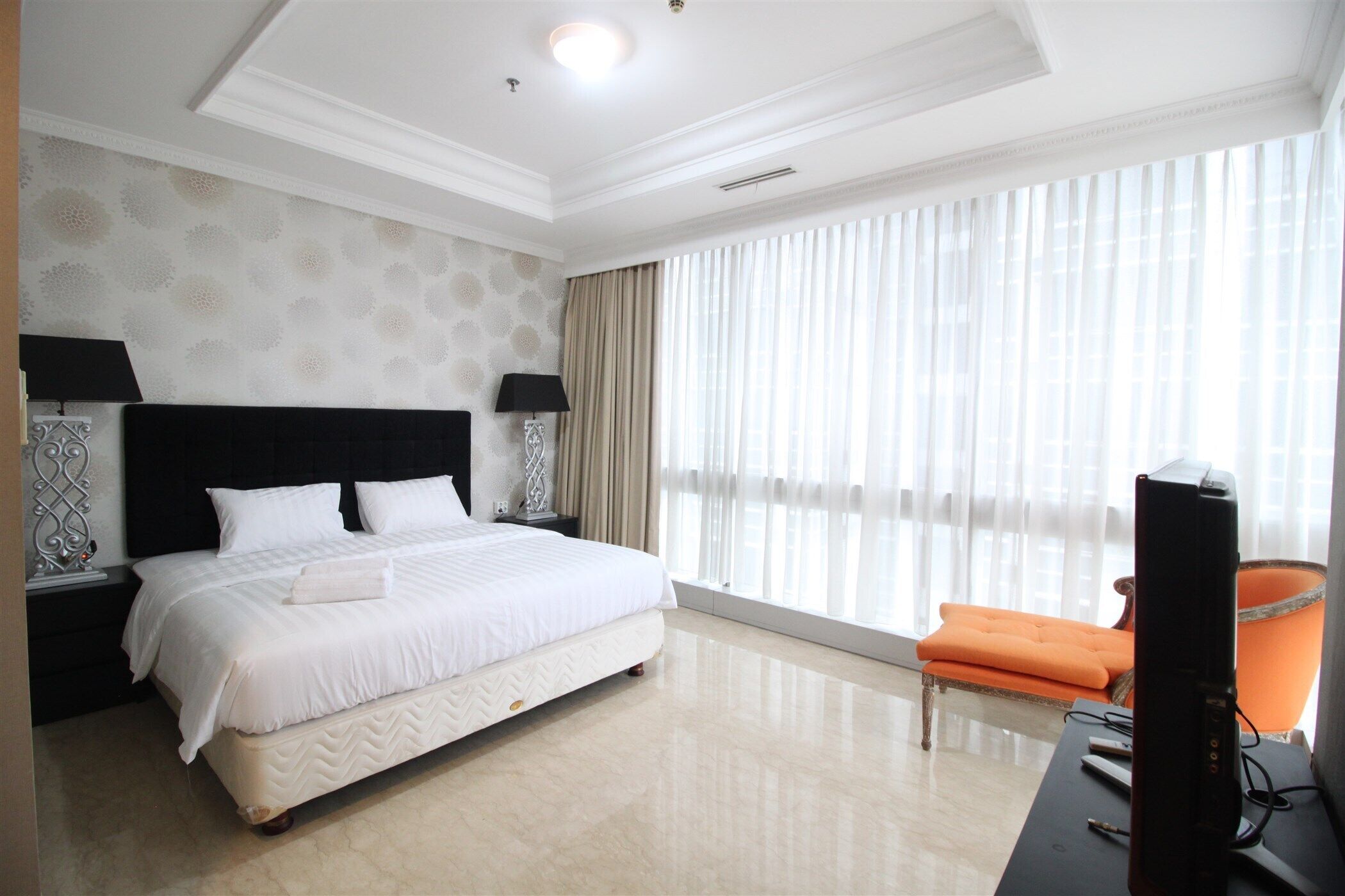 3BR Primest Location The Capital Residence SCBD By Travelio