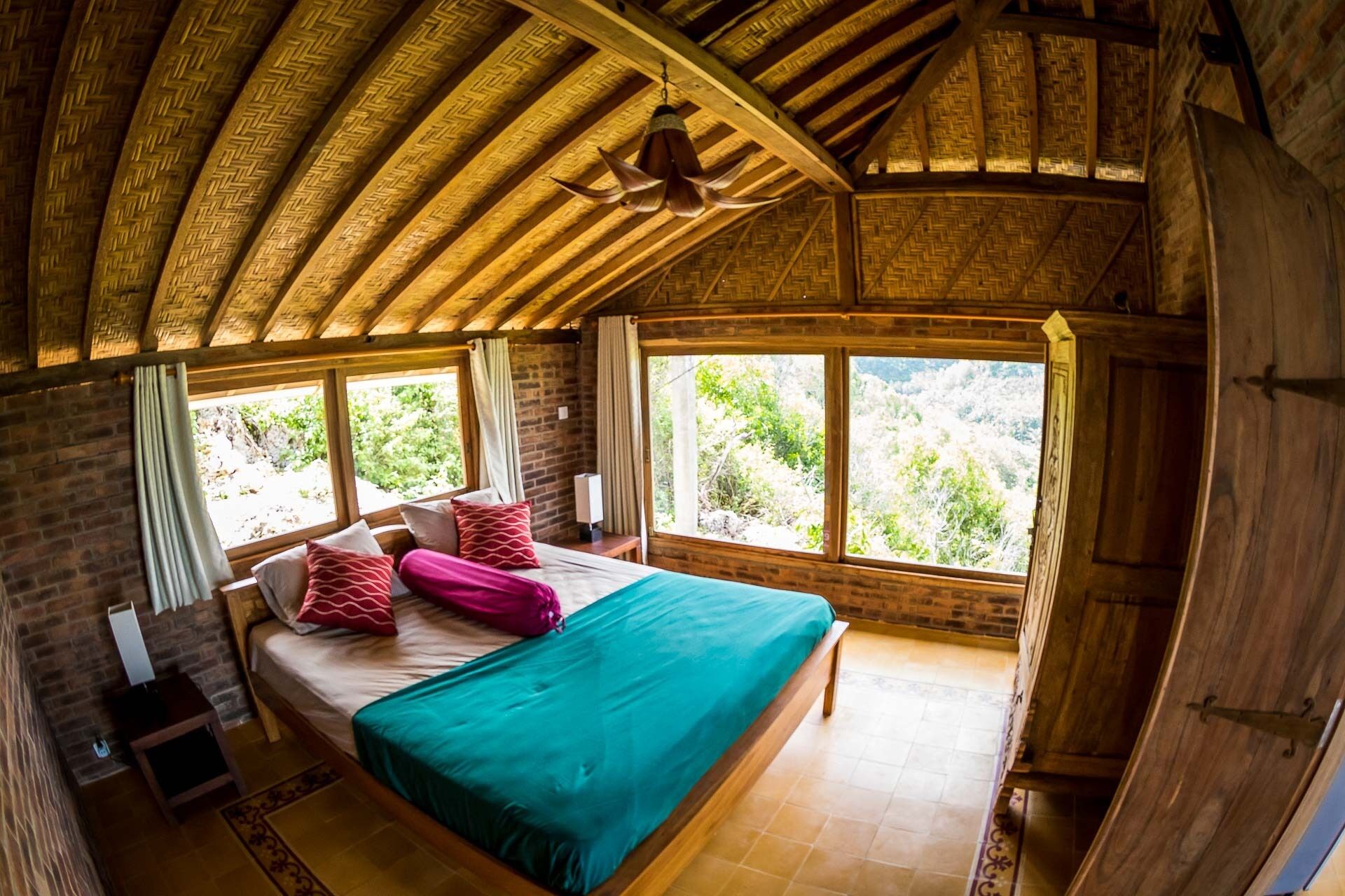 Villa Batu Hill is a traditional style Limasan house.