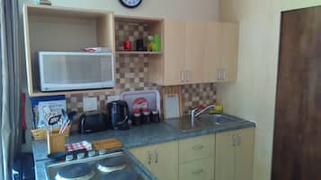 Fridge, microwave, stovetop, toaster