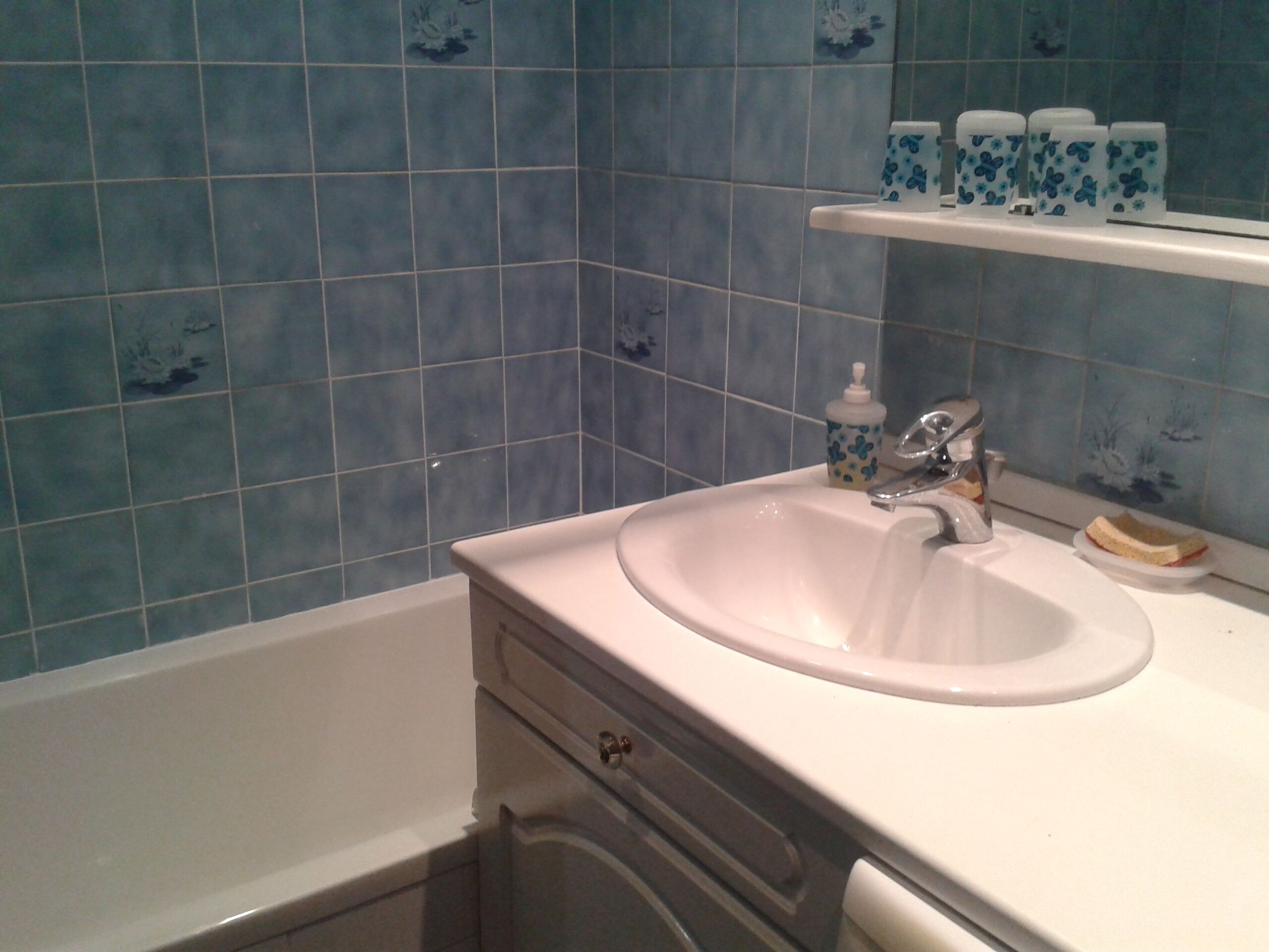 3/4 DUPLEX APARTMENT WITH TERRACE 20M2 3 KMS FROM THE SEA