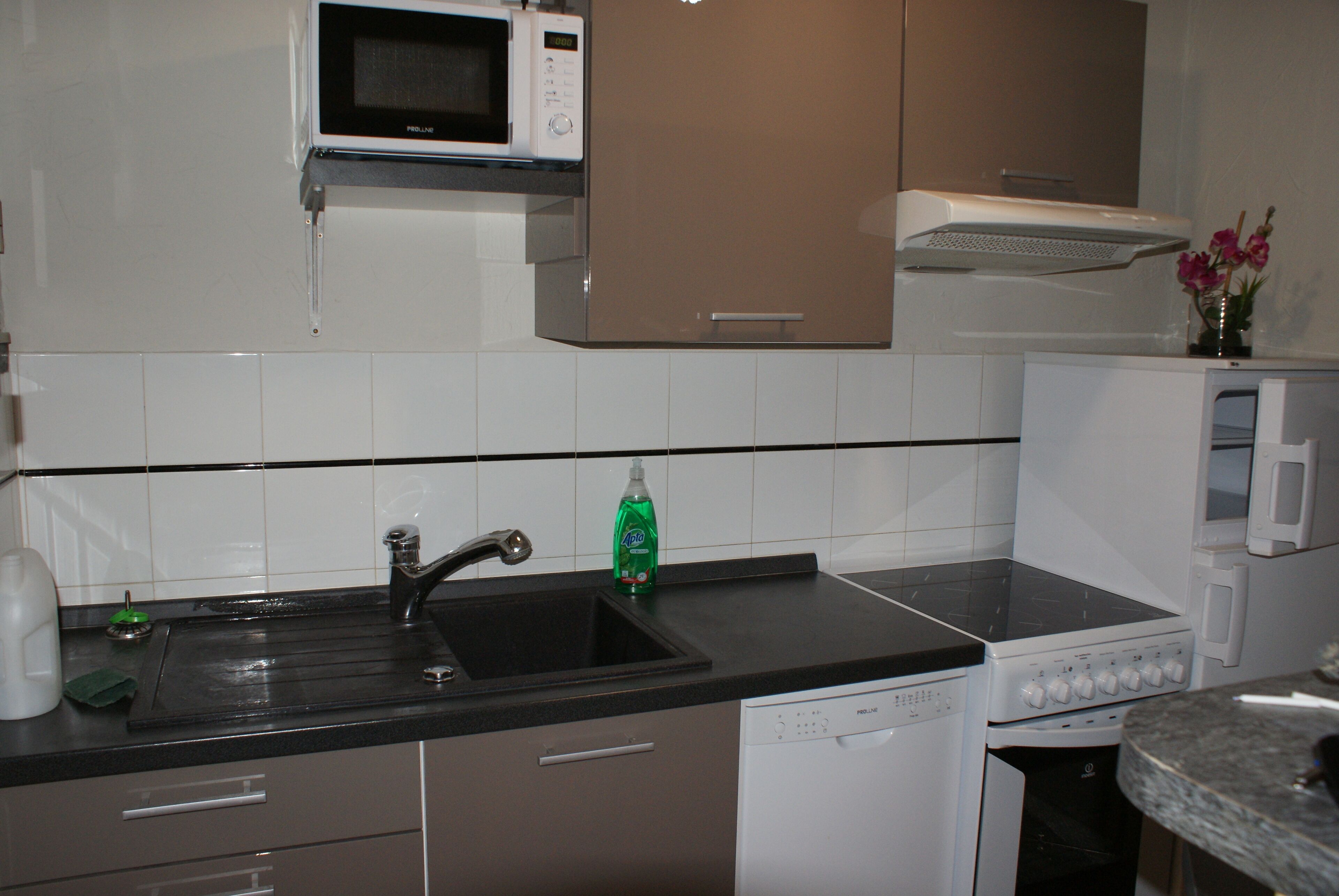 3/4 DUPLEX APARTMENT WITH TERRACE 20M2 3 KMS FROM THE SEA