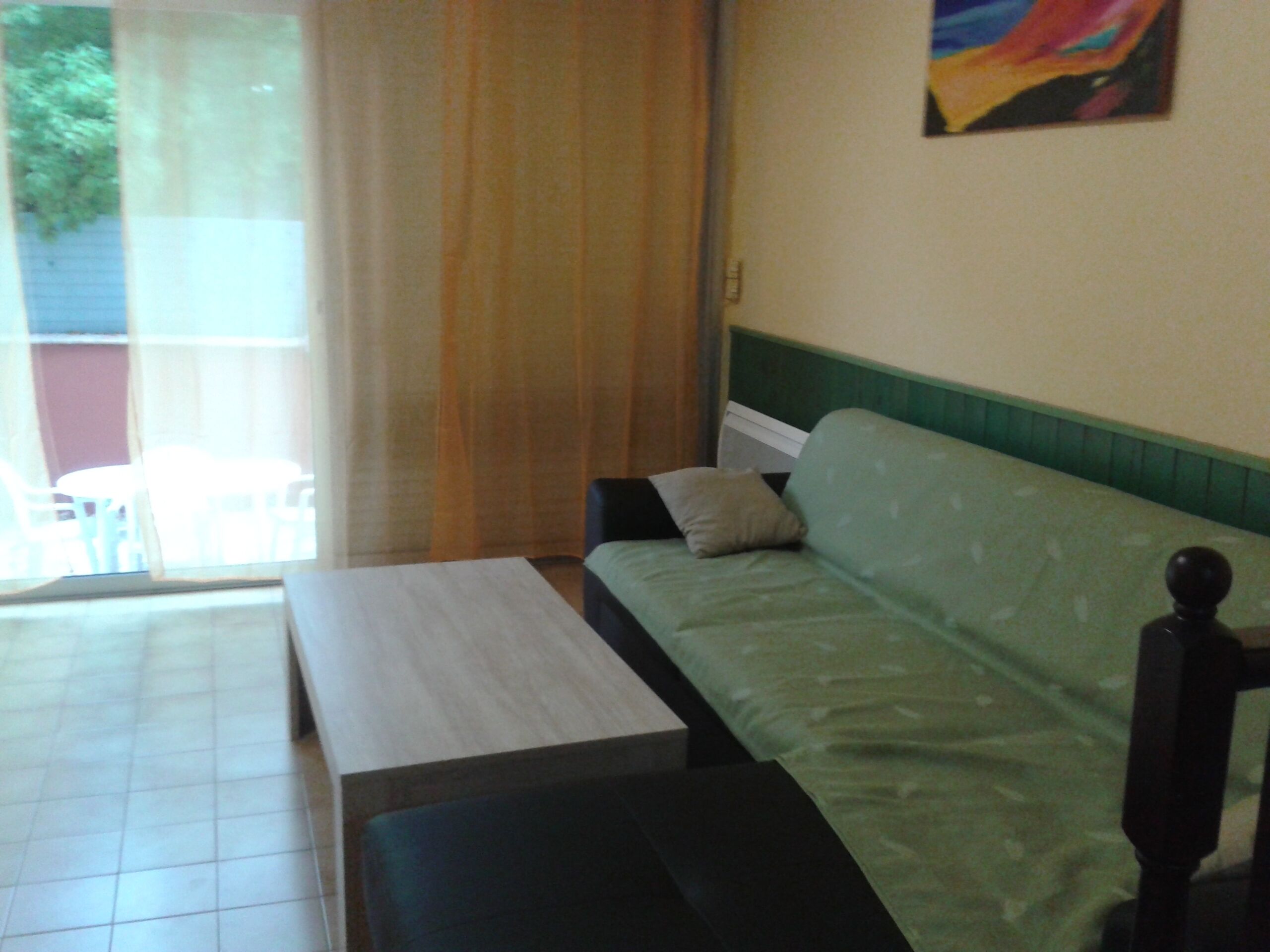 3/4 DUPLEX APARTMENT WITH TERRACE 20M2 3 KMS FROM THE SEA