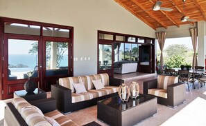 Living area - Casa Palma Real | Breathtaking Views (Santa Teresa)