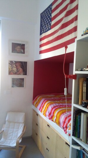 4 soverom, skrivebord, strykejern/-brett og wi-fi (inkludert)