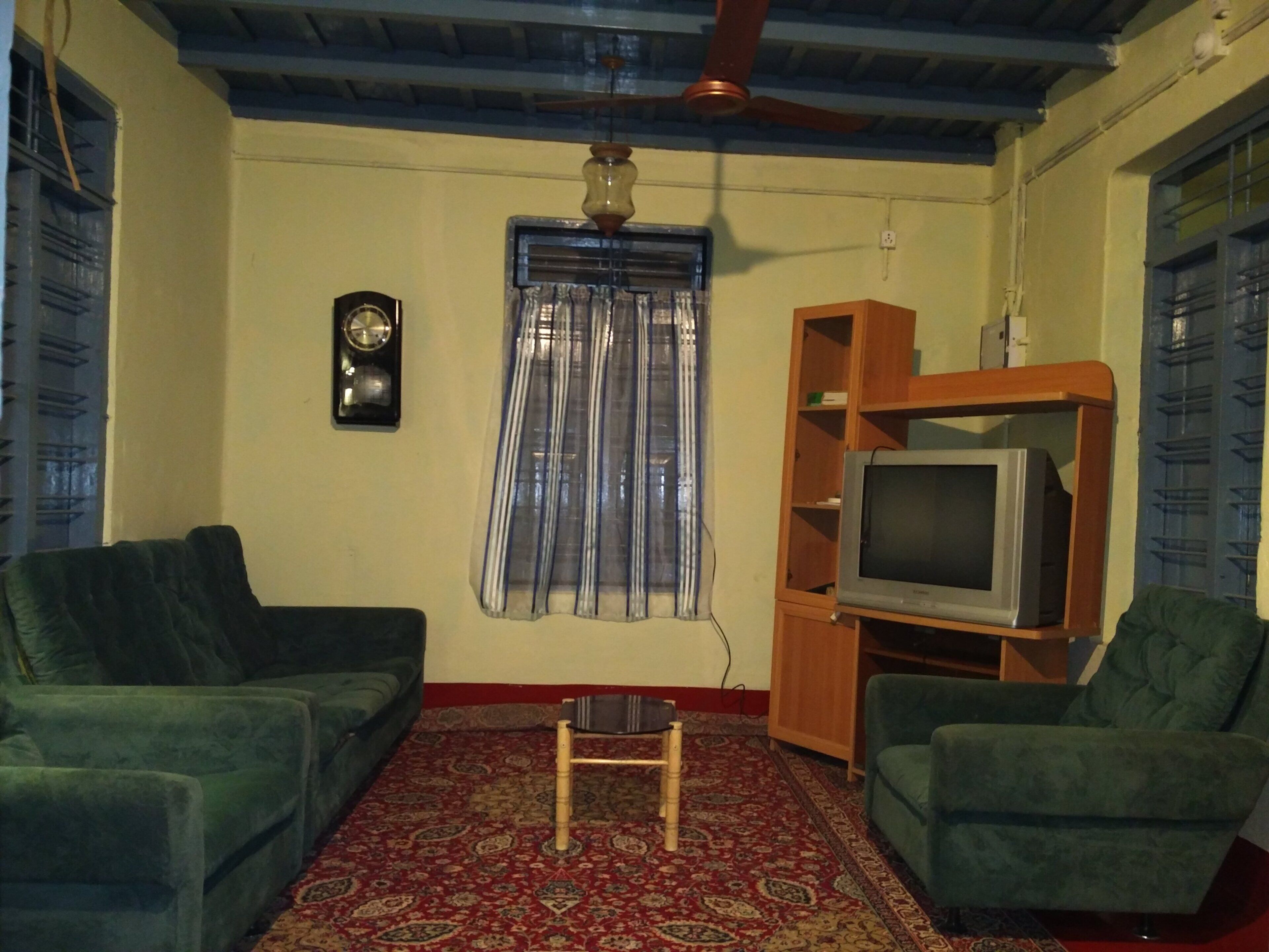 The Colonial Quartes