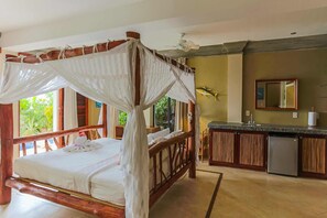 4 bedrooms, in-room safe, iron/ironing board, travel cot