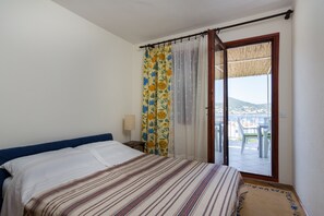 3 bedrooms, iron/ironing board, WiFi