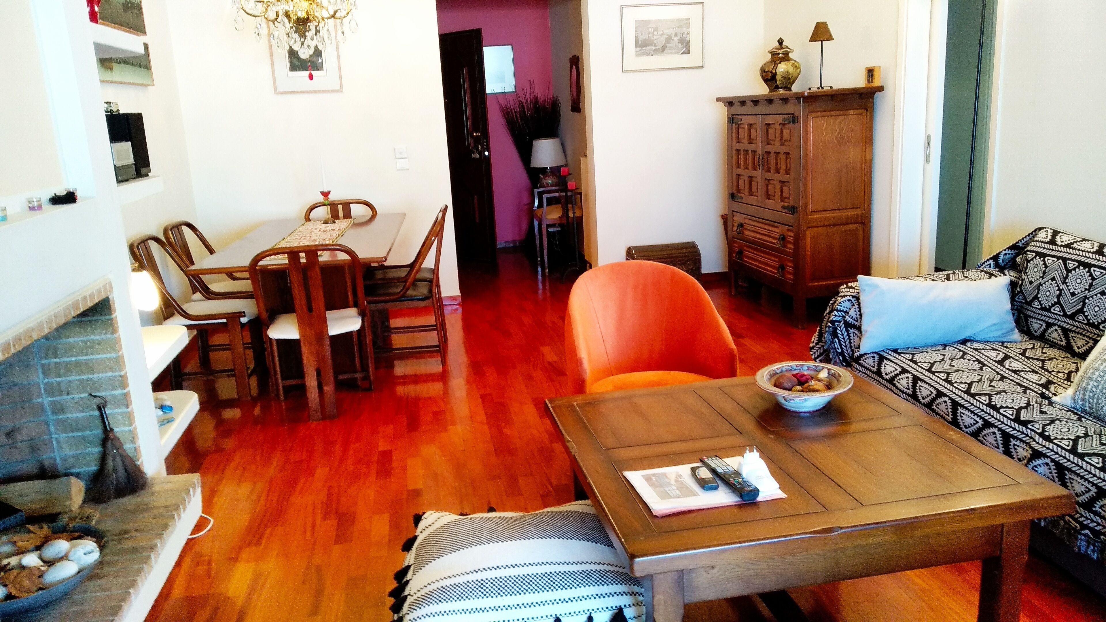 Vana' s penthouse with comfortable relaxing fully furnished balcony