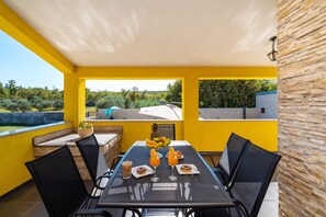 Restauration extérieure