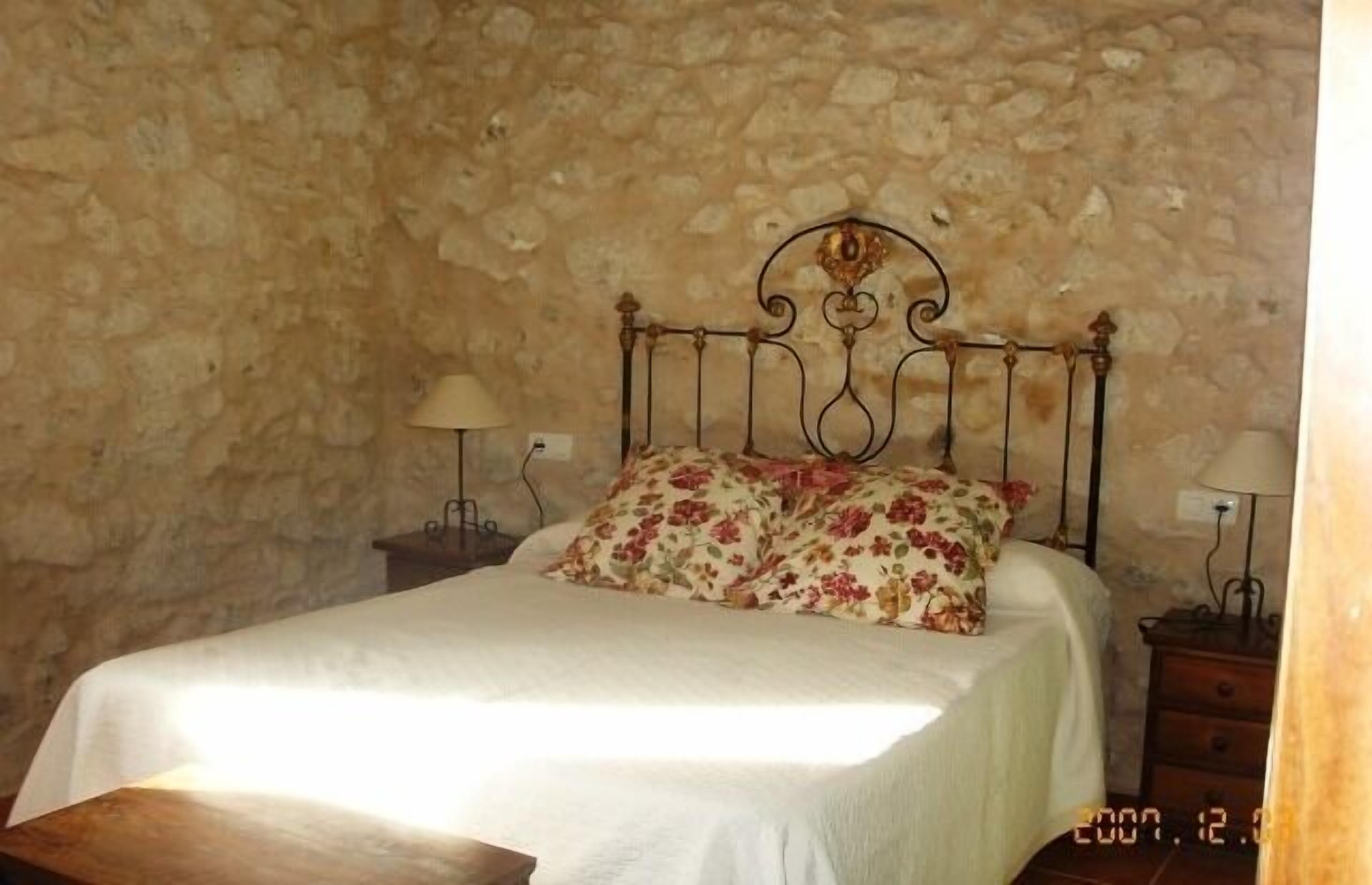 3 bedrooms, in-room safe, iron/ironing board, WiFi