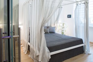 1 chambre, fer et planche à repasser, Wi-Fi, draps fournis