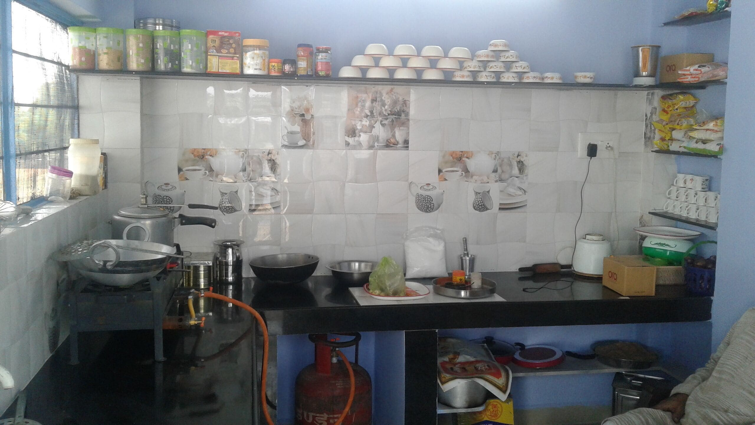 High comfortable home atmospher  at prime location with real warm feeling