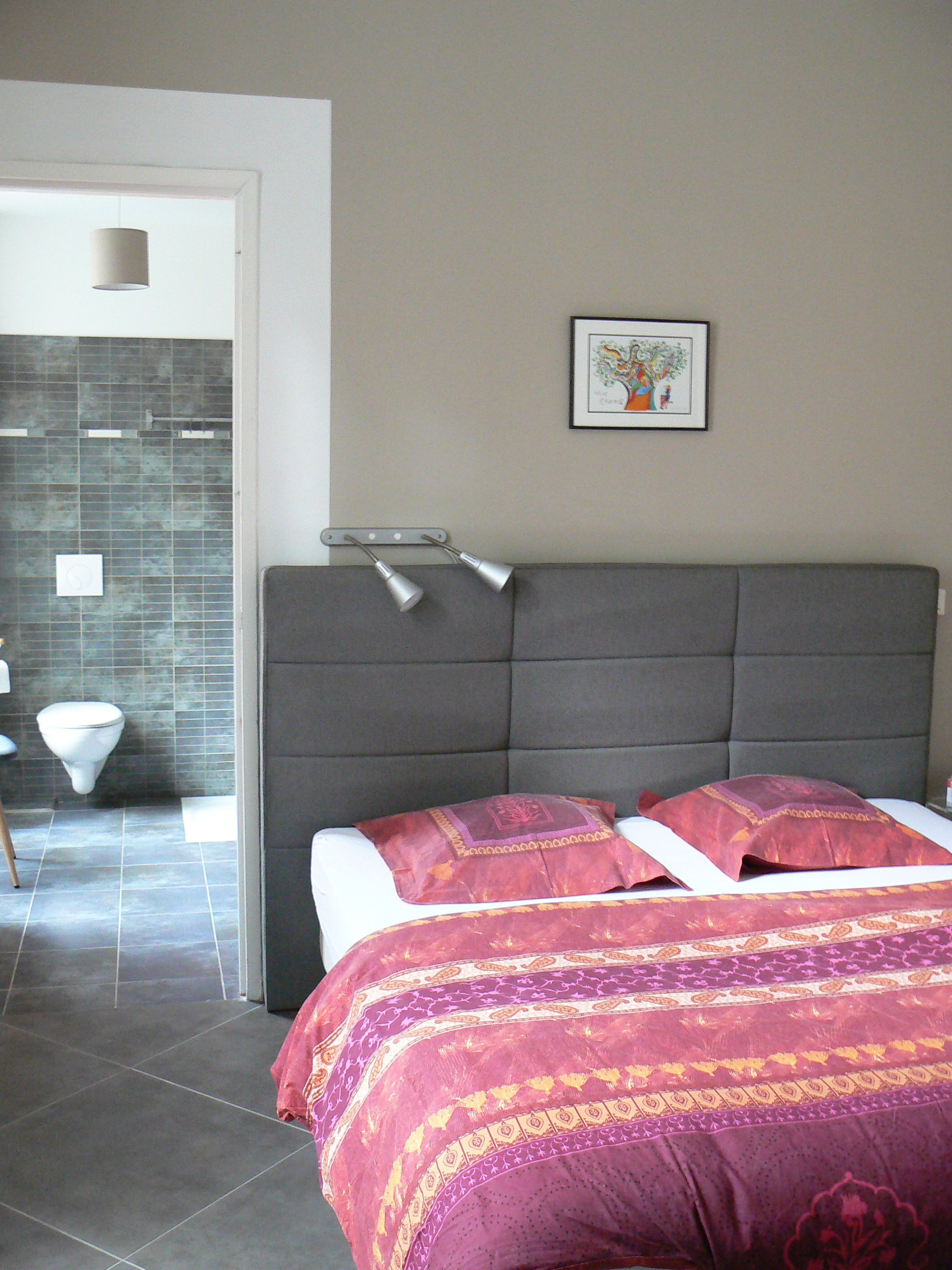 MAGNIFICENT LOFT AT THE FOOT OF A PARK