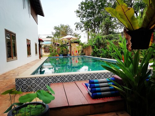 ANGKOR DINO B & B, PRIVATES 5 SCHLAFZIMMER VILLA + POOL