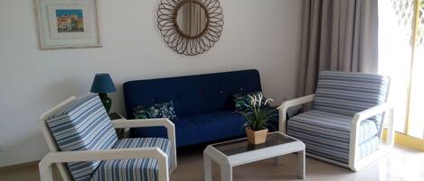 Smart TV, table football, ping pong, books