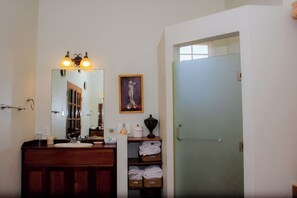 Badewanne, Haartrockner