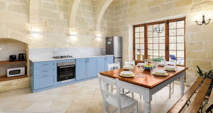 Dar tal-Patri Villa in Gozo with private pool, quiet location & family friendly