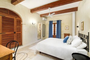 3 habitaciones y caja de seguridad en la habitación 