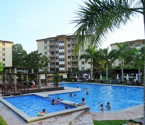 Pool - Jaco Costalinda, Beautiful & elegant apartments for rent, 1 block from the beach (Jaco)