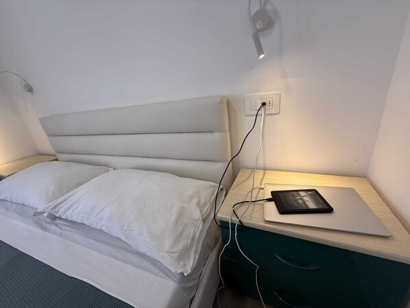 2 bedrooms, iron/ironing board, travel crib, free WiFi - Family House Letojanni - Taormina Behind C Sea (letojanni)
