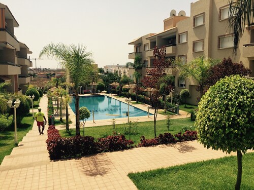 Beautiful apartment near the sea 