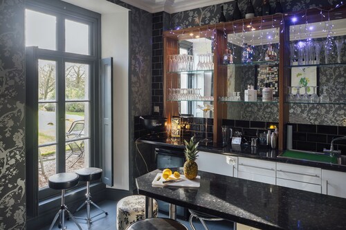 Elegant s/c mansion perfect for Family/Friends and Special Occasions Sleeps 17 