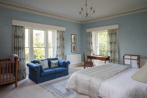 9 chambres, fer et planche à repasser, Wi-Fi gratuit, draps fournis