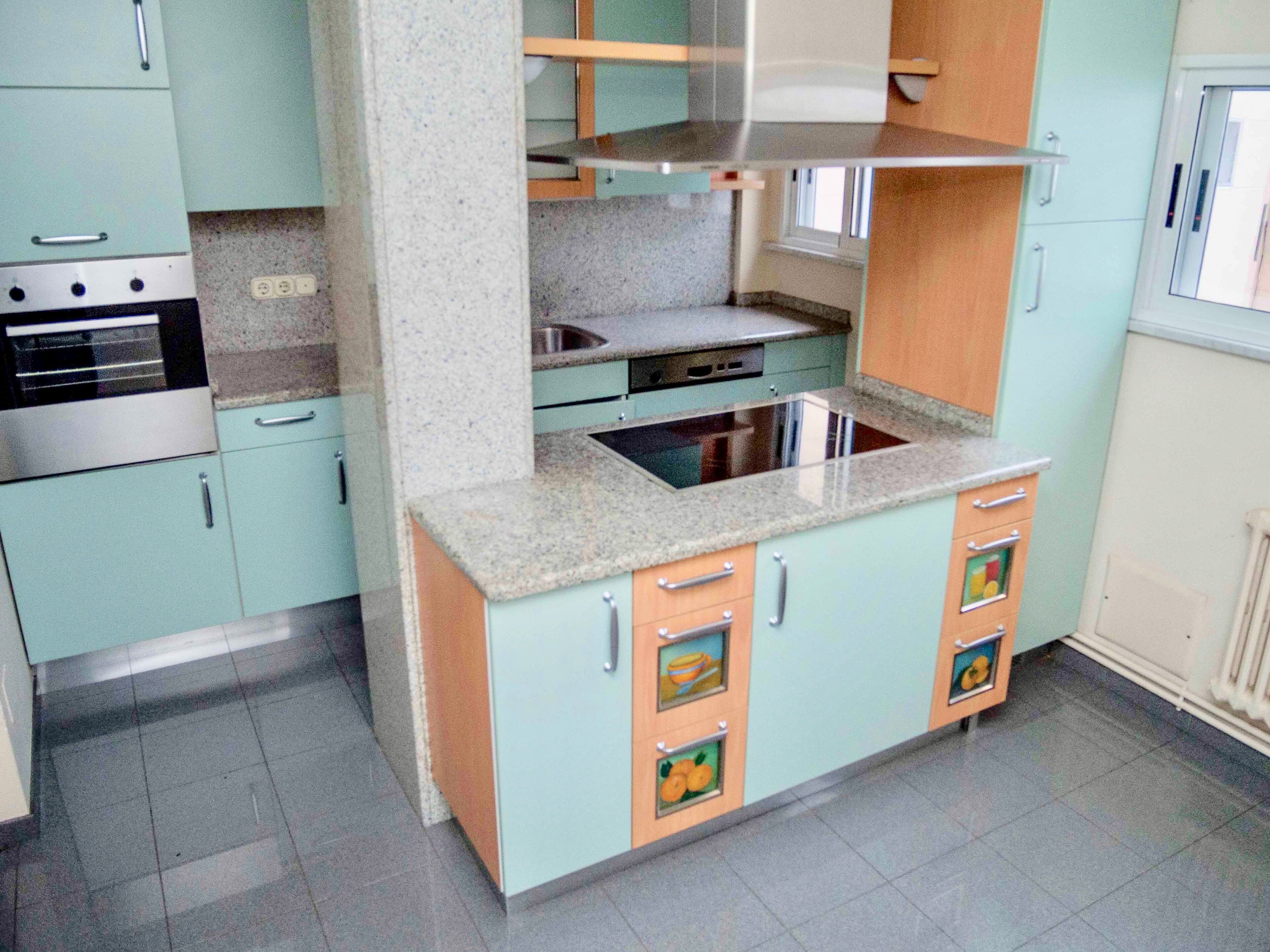 Housing with garage next to Zona Vieja