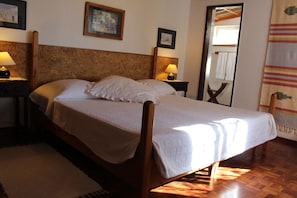 3 chambres, bureau, fer et planche Ă repasser, Wi-Fi gratuit