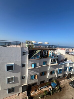 Exterior - Seaside House. Spacious 1st Floor Apart. Number 1 for surfers and sea lovers (Agdir)