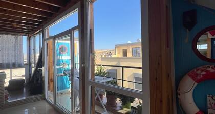 Spacieux Seaside House Apart. Le bon endroit pour les surfeurs et l'amour de la mer