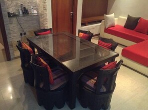 Interior - Charming and very bright apartment in the heart of Rabat Haut Agdal, Internet / Wifi (RABAT)