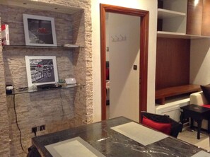 Interior - Charming and very bright apartment in the heart of Rabat Haut Agdal, Internet / Wifi (RABAT)