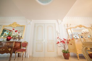 Interior - Beach front Suite  (Ierapetra)